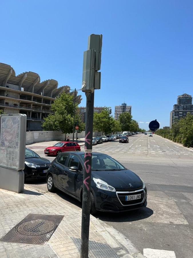 Esmeralda Apartment With Free Private Underground Parking Valencia Exterior foto